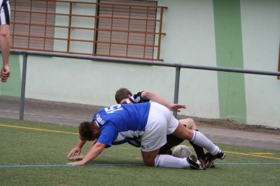 Kicking DJK Schwarz-Wei&szlig;