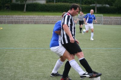 Kicking DJK Schwarz-Wei&szlig;