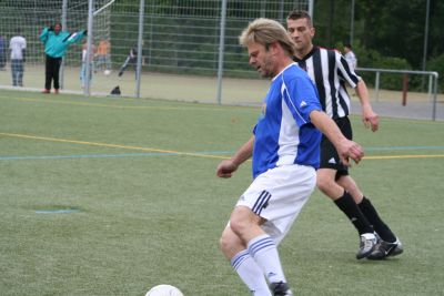 Kicking DJK Schwarz-Wei&szlig;