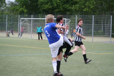 Kicking DJK Schwarz-Wei&szlig;