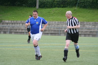 Kicking DJK Schwarz-Wei&szlig;