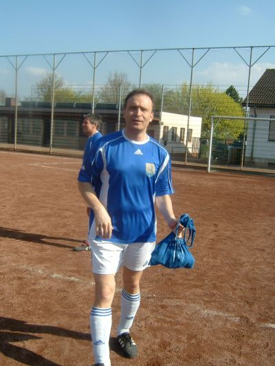 Kicking FC Bierstadt