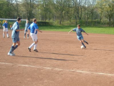 Kicking FC Bierstadt