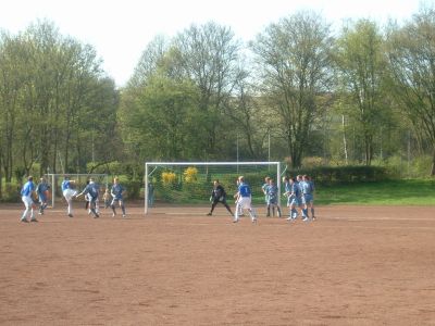 Kicking FC Bierstadt