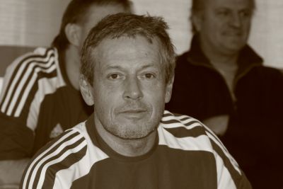 &Uuml;-50 Turnier in der Biebricher Sporthalle