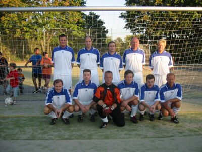 Die Alten Herren des FV Biebrich 02 2004