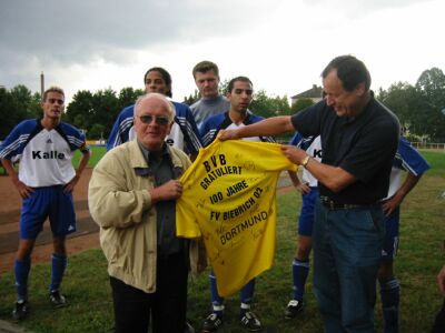 Das versprochene Trikot des BVB