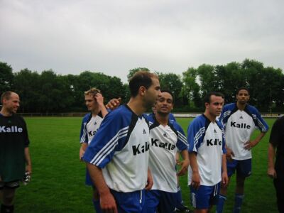 Roman, Thorsten, Mounaim, Mubi, Massimo und Anatol