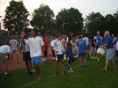 Kicking Walluf
