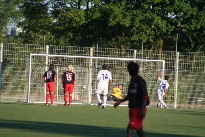 Kicking Eintracht Frankfurt U 23