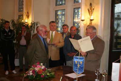 Kreispokalauslosung im Wiesbadener Rathaus