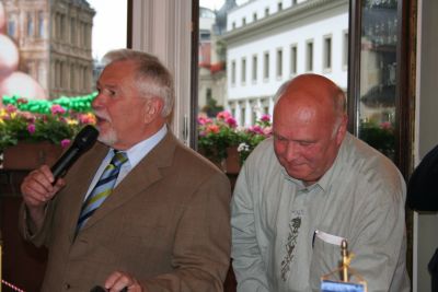 Kreispokalauslosung im Wiesbadener Rathaus