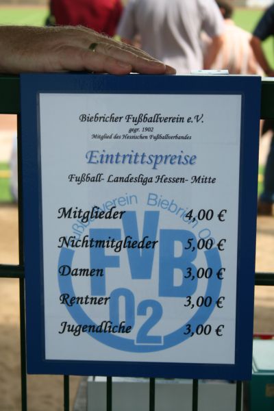 Kicking SV Wiesbaden