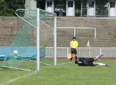 Freundschaftsspiel beim SV Wiesbaden (25. 07. 2009)
