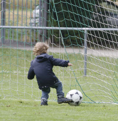Turnier beim FC Eddersheim, Gruppenspiel gegen den 1. FC Eschborn (18. 07. 2009)