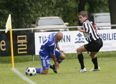 Turnier beim FC Eddersheim, Gruppenspiel gegen Germania Weilbach (18. 07. 2009)
