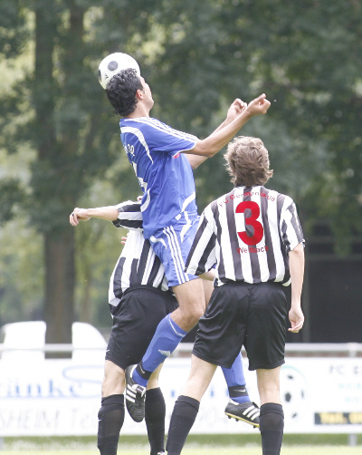 Turnier beim FC Eddersheim, Gruppenspiel gegen Germania Weilbach (18. 07. 2009)