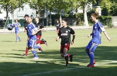 Freundschaftsspiel gegen die U19-Junioren des FSV Mainz 05 im Rahmen der Sportwoche des SVW Mainz (20. 07. 2010)