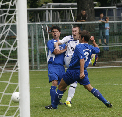 Ausw&auml;rtsspiel beim VfB Unterliederbach