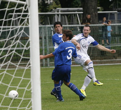 Ausw&auml;rtsspiel beim VfB Unterliederbach