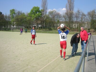 Kicking SV Schierstein 13