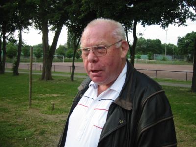 Kicking DJK Schwarz-Wei&szlig;