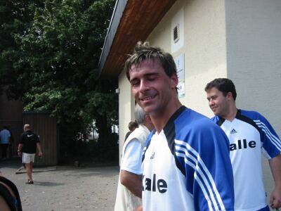 Kicking Freie Turner