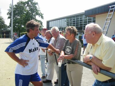 Kicking Freie Turner