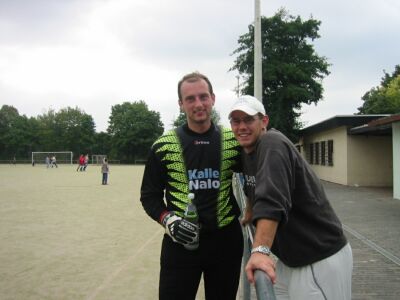 Kicking Freie Turner