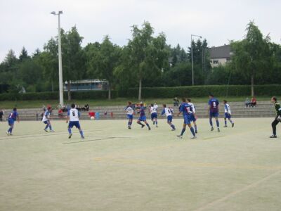 Kicking Freie Turner
