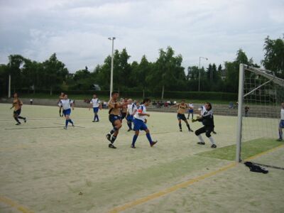 Kicking Hellas Schierstein