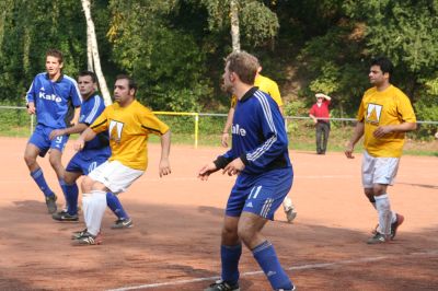 Kicking FSV Hellas