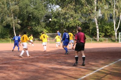 Kicking FSV Hellas