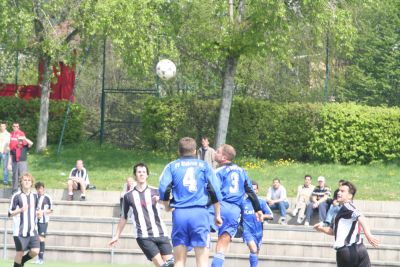 Kicking DJK Schwarz-Wei&szlig;
