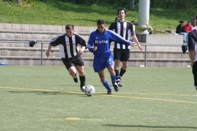 Kicking DJK Schwarz-Wei&szlig;