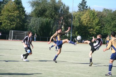 Ausw&auml;rtsspiel bei der DJK Schwarz-Wei&szlig;