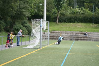Kicking PSV Gr&uuml;n-Wei&szlig;