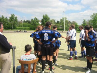 Kicking FSV Frankfurt