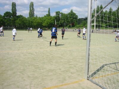 Kicking FSV Frankfurt