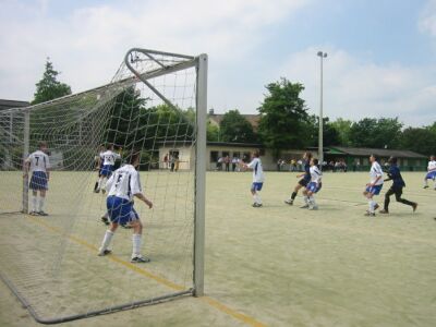 Kicking FSV Frankfurt