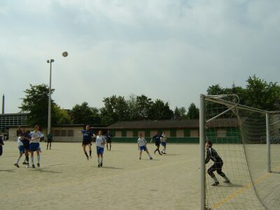Kicking FSV Frankfurt