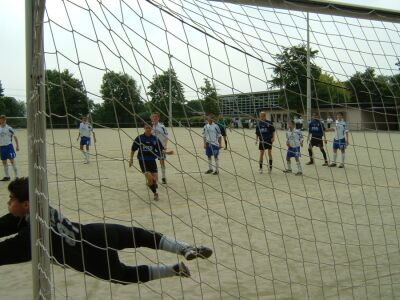 Kicking FSV Frankfurt