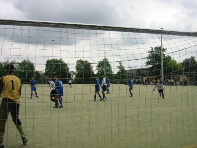 Kicking SV Darmstadt 98