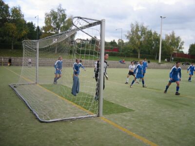 Kicking VfB Gie&szlig;en