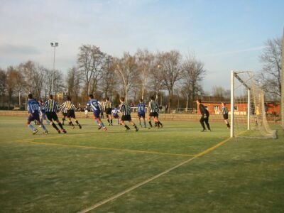 Kicking DJK Schwarz-Wei&szlig; Wiesbaden