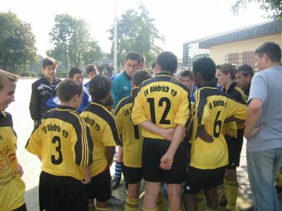 Kicking SV Biebrich 19