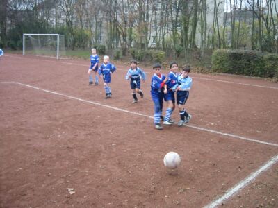 F2-Jugend kicking SV Niedernhausen 1913