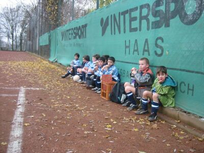 F2-Jugend kicking SV Niedernhausen 1913